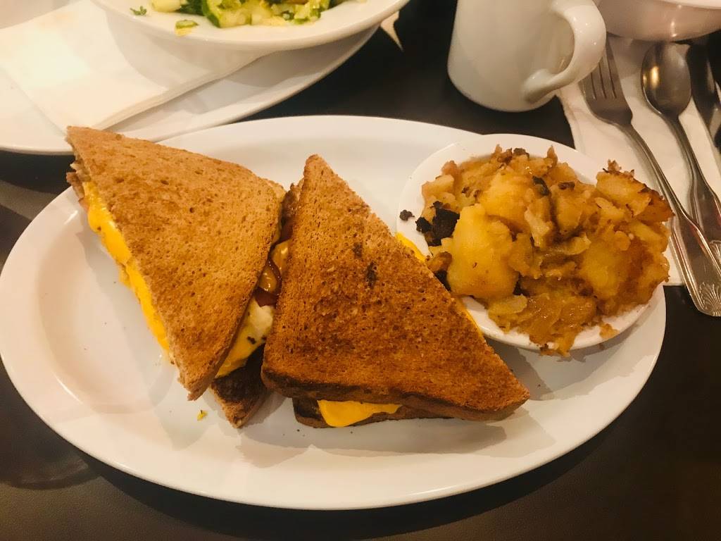 Mos Bagels & Deli | cafe | 2780 NE 187th St #2919, Miami, FL 33180, USA | 3059368555 OR +1 305-936-8555