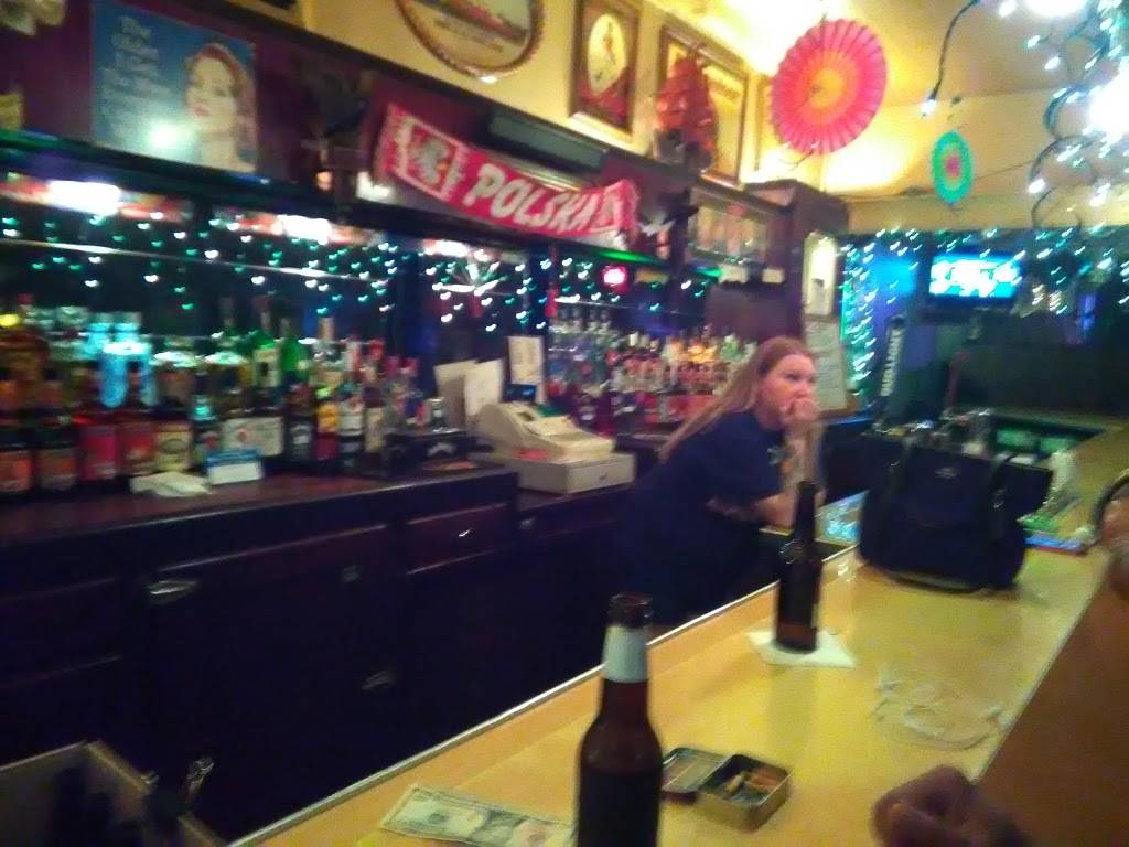 Dabrewskis Liquor Emporium | restaurant | 220 Southfield Rd, Ecorse, MI 48229, USA | 3133812751 OR +1 313-381-2751