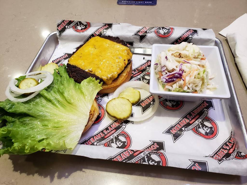 Johnnys Tavern Topeka | restaurant | 2821 SW Fairlawn Rd, Topeka, KS 66614, USA | 7853295541 OR +1 785-329-5541