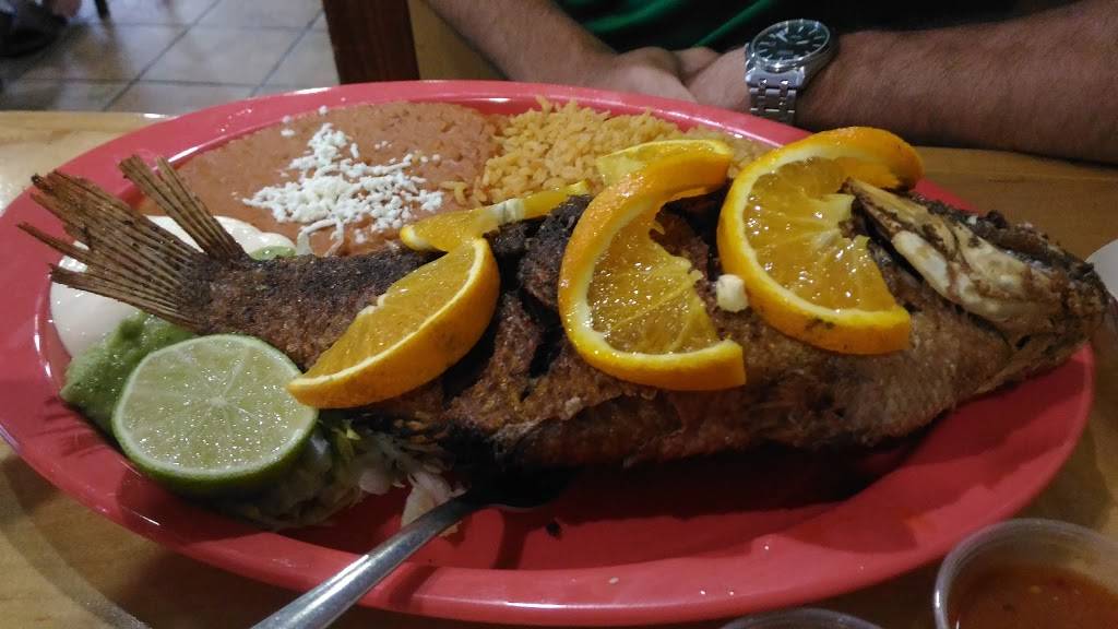 Taqueria Los Compadres | restaurant | 2550 Fair Oaks Blvd #103, Sacramento, CA 95825, USA | 9164800977 OR +1 916-480-0977