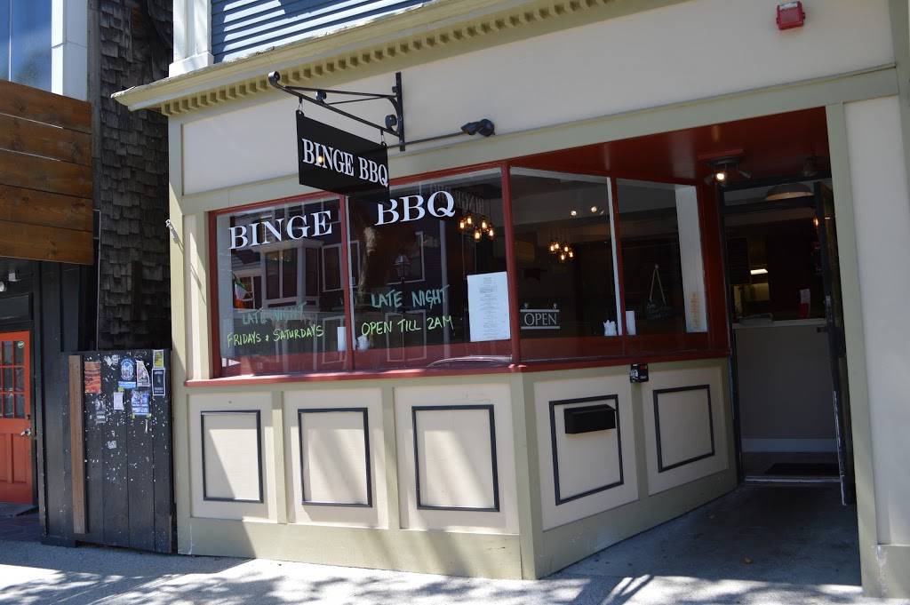 Binge BBQ | restaurant | 12 Broadway, Newport, RI 02840, USA | 4016193799 OR +1 401-619-3799
