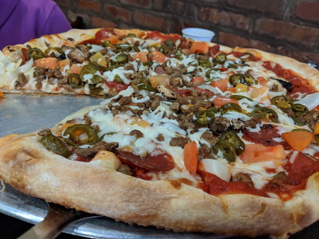 Vinnys N.Y. Pizza & Grill - Midtown | restaurant | 860 Peachtree St NE, Atlanta, GA 30308, USA | 4048720484 OR +1 404-872-0484