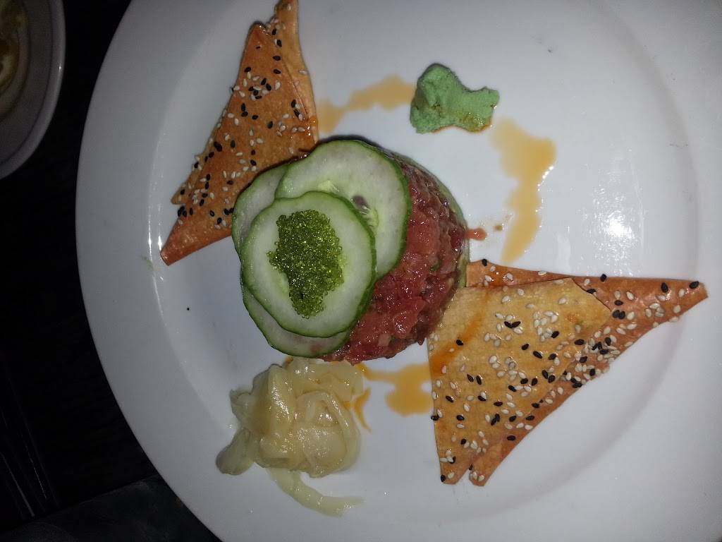 The Villa Restaurant of Woodland Hills | restaurant | 22160 Ventura Blvd, Woodland Hills, CA 91364, USA | 8187041185 OR +1 818-704-1185