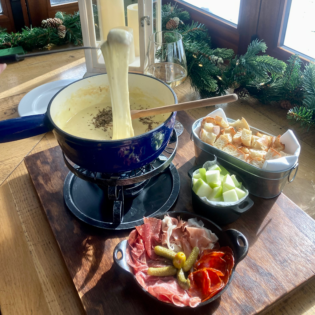 Aspen Sports Bistro | restaurant | 414 E Hyman Ave, Aspen, CO 81611, USA | 2014507470 OR +1 201-450-7470