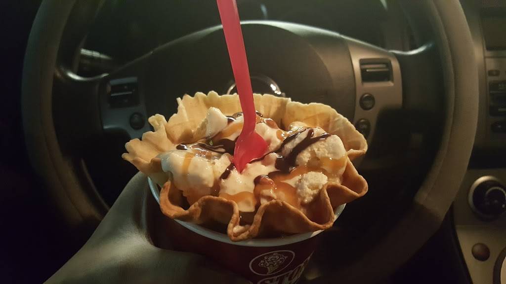 Cold Stone Creamery | bakery | 15068 Summit Ave Ste 520, Fontana, CA 92336, USA | 9096469449 OR +1 909-646-9449