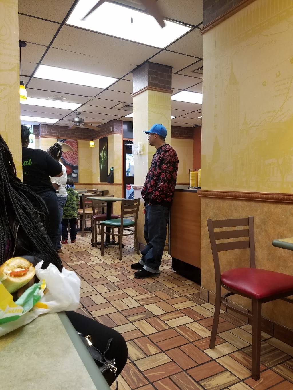 Subway | meal takeaway | 160 E Market St, Indianapolis, IN 46204, USA | 3179171917 OR +1 317-917-1917