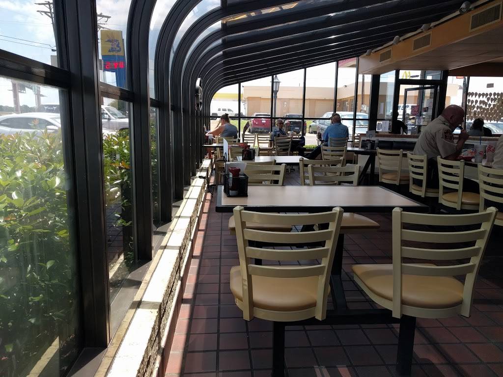 Dairy Queen | restaurant | 17249 West, I-20, Canton, TX 75103, USA | 9035674153 OR +1 903-567-4153