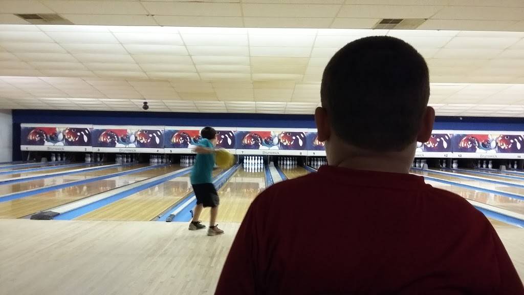 Palestine Bowling Center | meal takeaway | 1551 E Palestine Ave, Palestine, TX 75801, USA | 9037230888 OR +1 903-723-0888