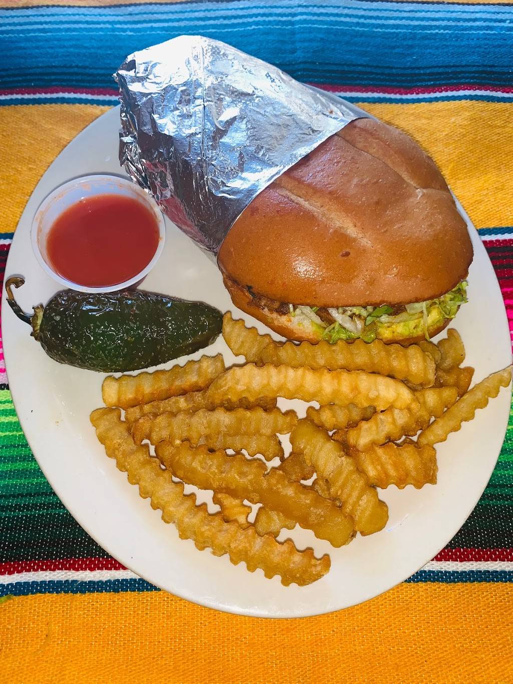 Taqueria El Coyote | restaurant | 2121 SE 6th Ave, Topeka, KS 66607, USA | 7852209896 OR +1 785-220-9896