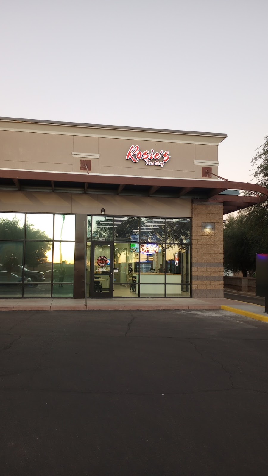 Rosie’s Taco Shop #3 | restaurant | 1709 N Dysart Rd suite e101, Avondale, AZ 85392, USA | 6159681336 OR +1 615-968-1336