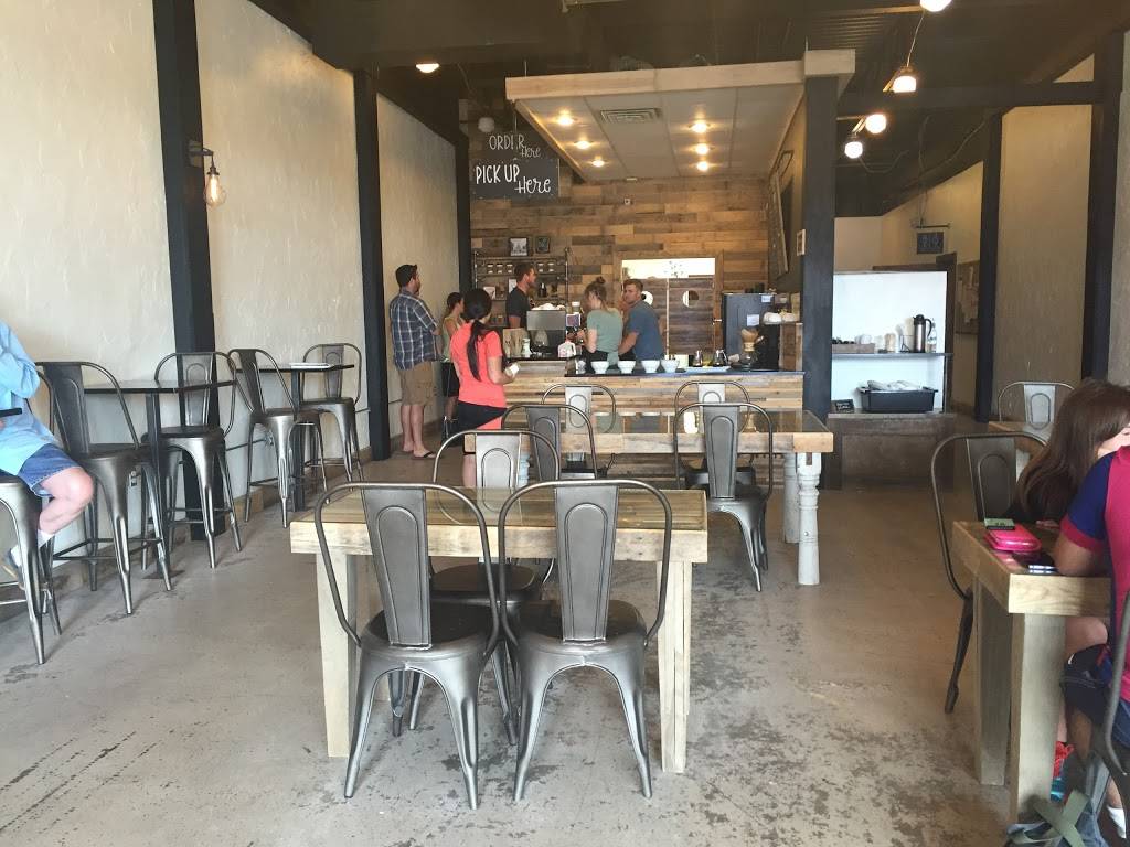 Bella Goose Coffee | bakery | 744 Eddy St, Wisconsin Dells, WI 53965, USA | 6082530088 OR +1 608-253-0088