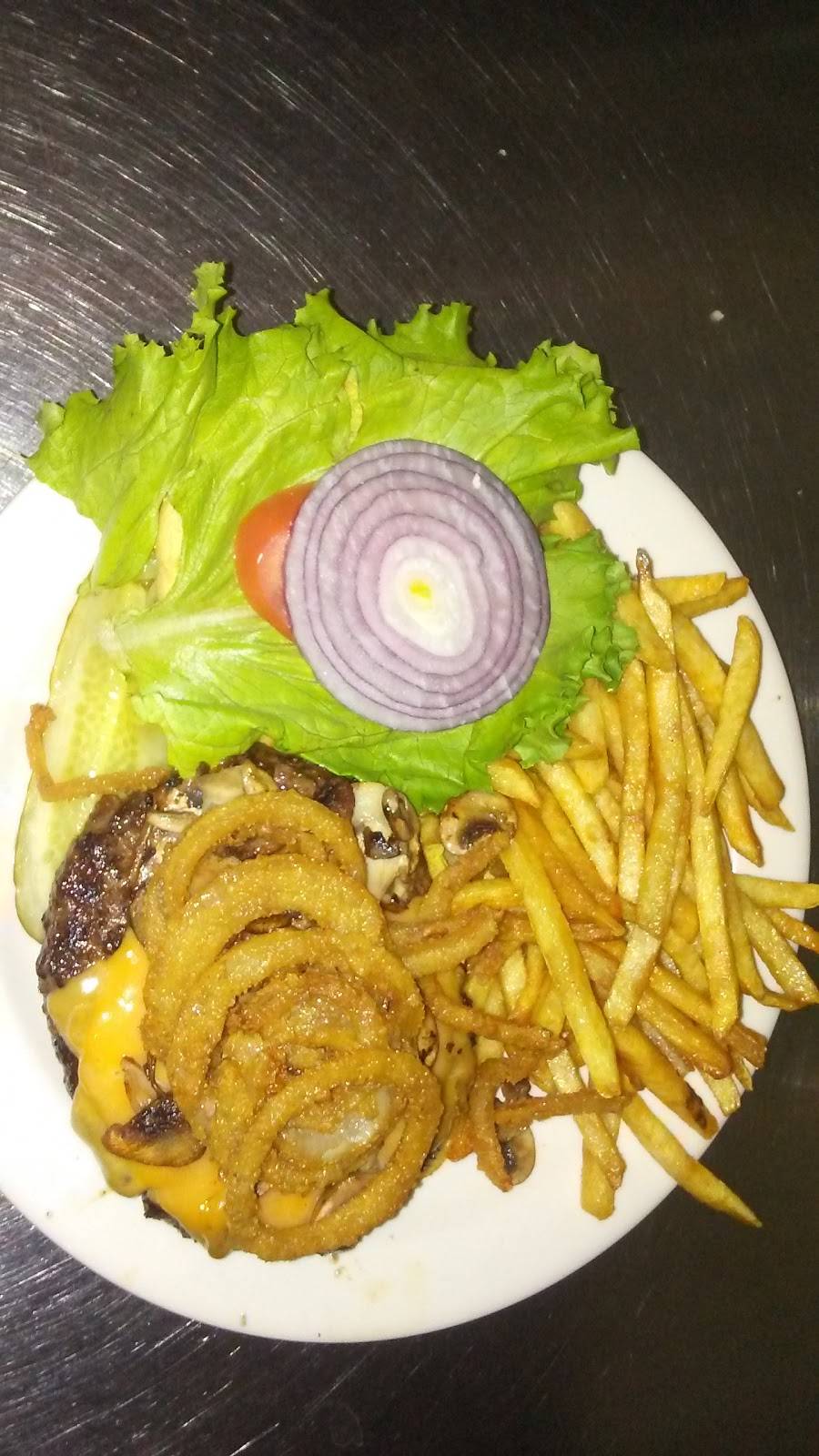 My Place Bar & Grill | restaurant | 4621 W Elm St, McHenry, IL 60050, USA | 8156796594 OR +1 815-679-6594