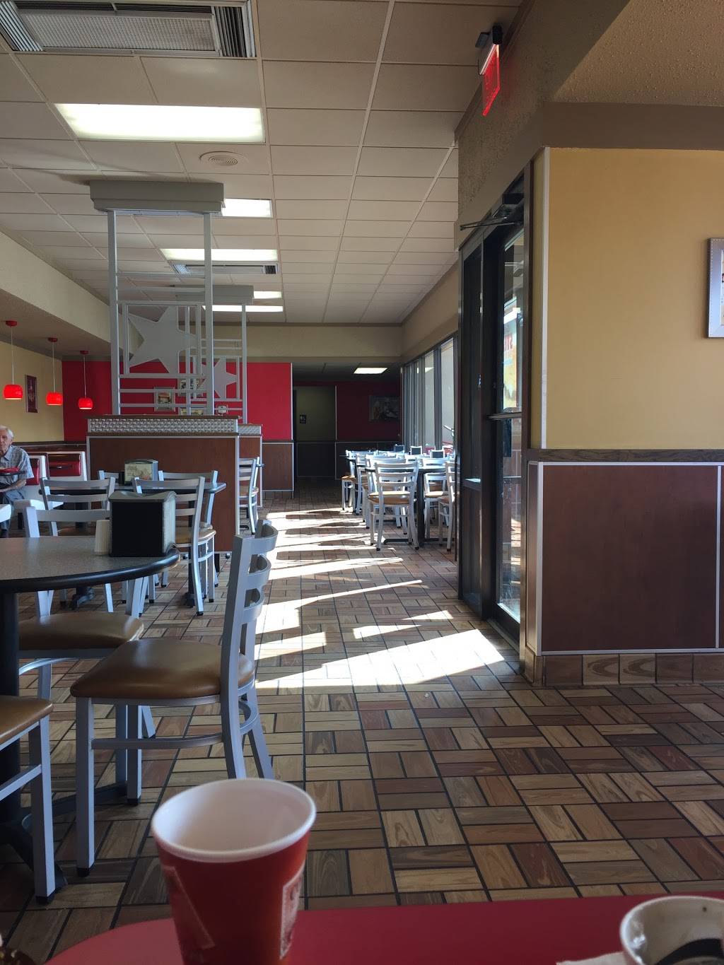 Hardees | restaurant | 1501 N Boeke Rd, Evansville, IN 47711, USA | 8124776743 OR +1 812-477-6743