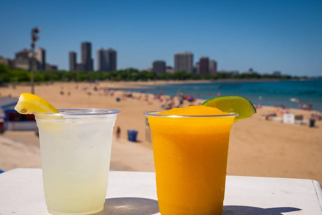 Castaways | cafe | 1603 N Lake Shore Dr, Chicago, IL 60611, USA | 7732811200 OR +1 773-281-1200