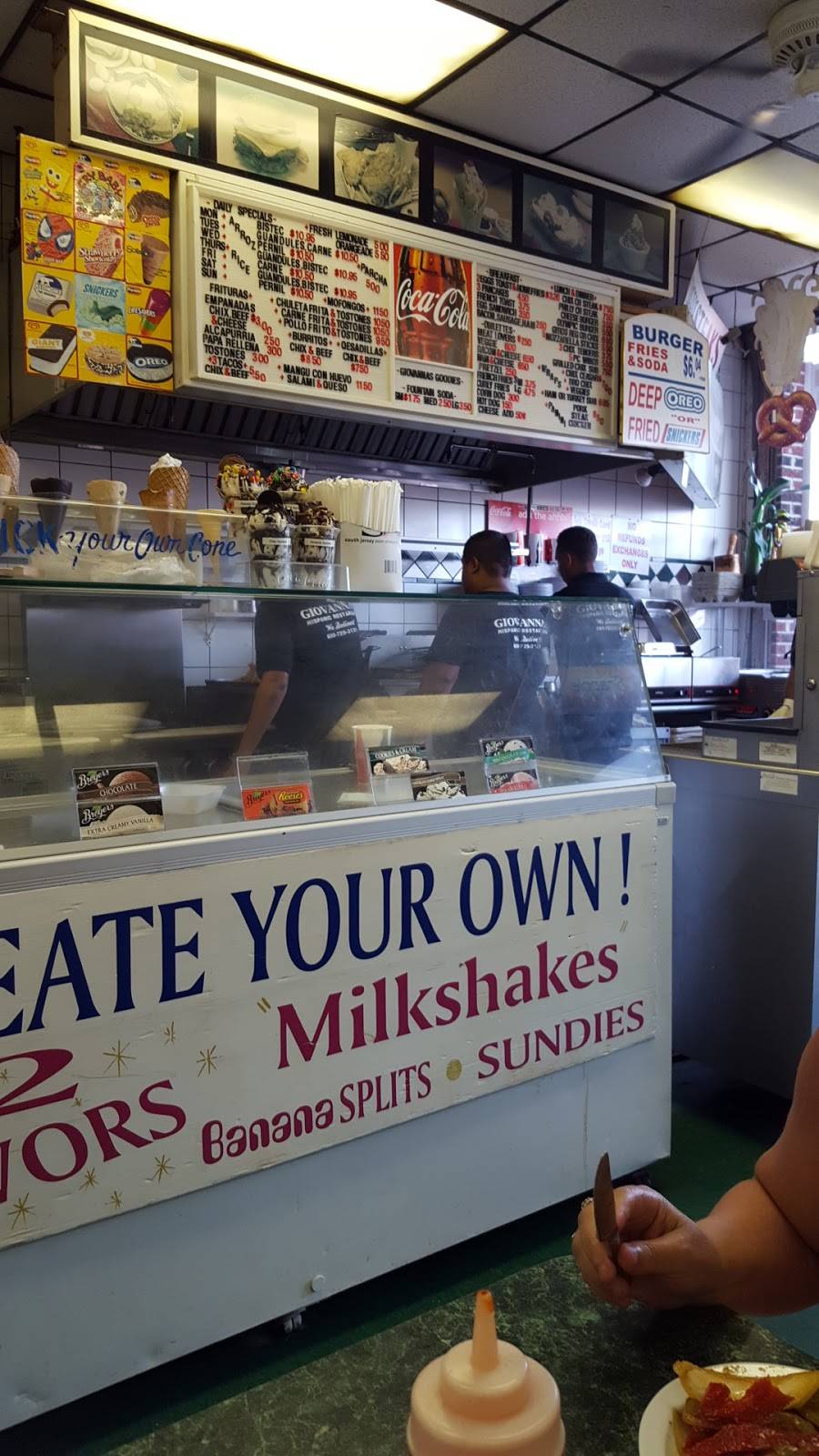 Giovannas Goodies | restaurant | 2416 Boardwalk, Wildwood, NJ 08260, USA | 6097293131 OR +1 609-729-3131