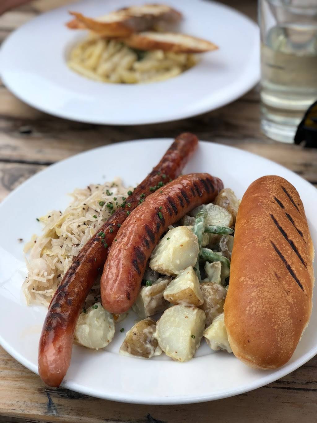 Central BierHaus | restaurant | 650 Kanata Ave, Kanata, ON K2T 1H6, Canada | 6135950707 OR +1 613-595-0707