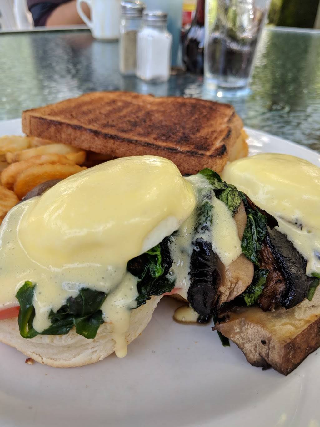 Merriland Farm Cafe | restaurant | 545 Coles Hill Rd, Wells, ME 04090, USA | 2076465040 OR +1 207-646-5040