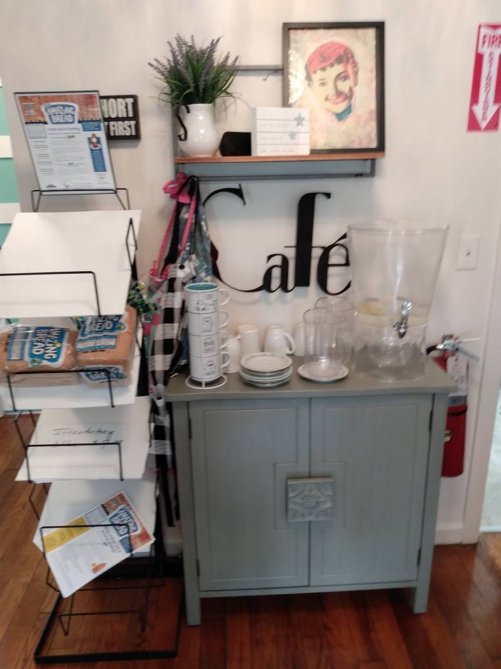 Tams Sweet & Savory Café | restaurant | 6427 Oaklandon Rd, Indianapolis, IN 46236, USA | 3177601640 OR +1 317-760-1640