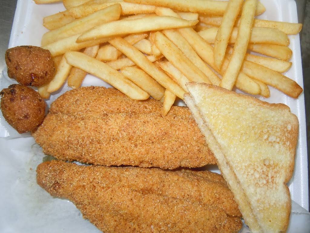 Rodeo Catfish and Wings | restaurant | 2223 Singleton Blvd #222, Dallas, TX 75212, USA | 2147580236 OR +1 214-758-0236