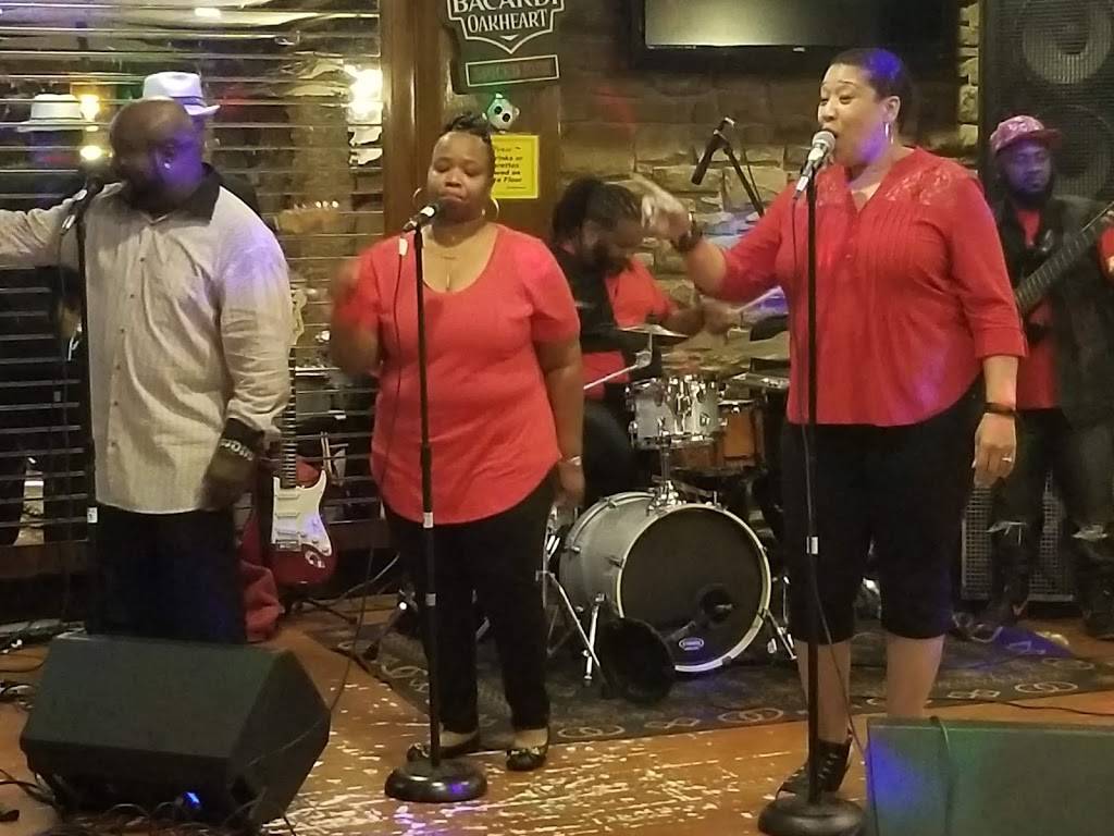 Ebony & Ivory Restaurant | restaurant | 5101 E 38th St, Indianapolis, IN 46218, USA | 3176026688 OR +1 317-602-6688