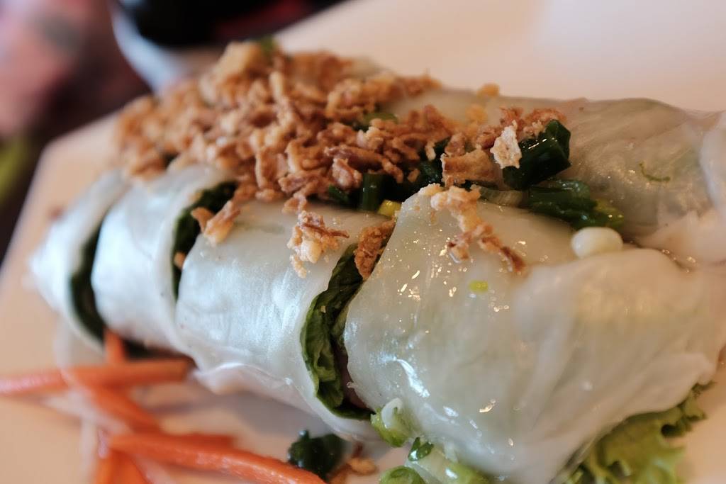 Bong Lua Vietnamese Restaurant 禾花 | restaurant | 2572 Birchmount Rd, Scarborough, ON M1T 2M5, Canada | 6473510809 OR +1 647-351-0809