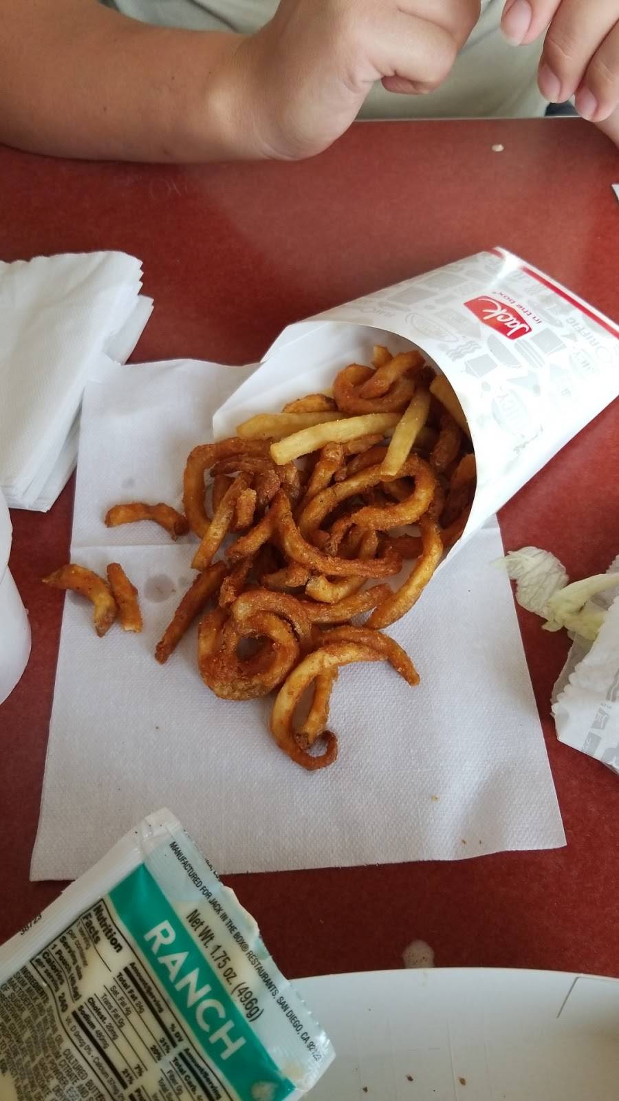 Jack in the Box | restaurant | 1331 SW Loop 410, San Antonio, TX 78227, USA | 2106745750 OR +1 210-674-5750