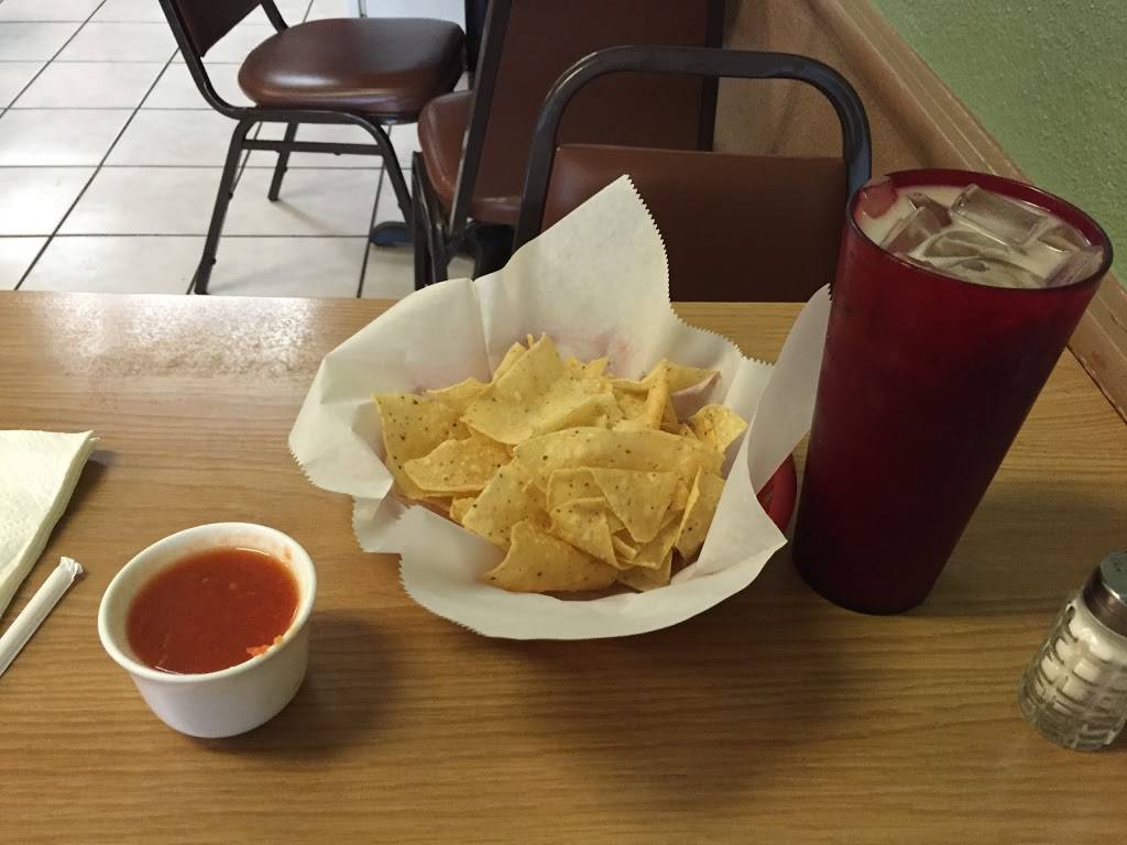 Maldonado Pupuseria | restaurant | 812 Maxey Rd, Houston, TX 77013, USA | 7134557705 OR +1 713-455-7705