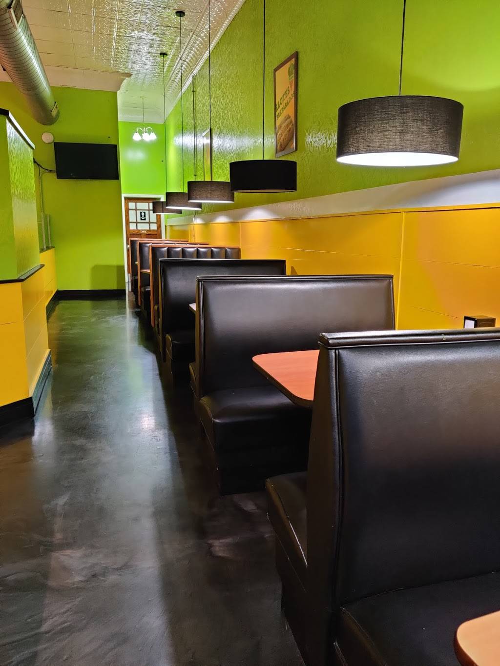 Paleteria El Tajin | restaurant | 923 E Broadway, Columbia, MO 65201, USA | 5735076068 OR +1 573-507-6068