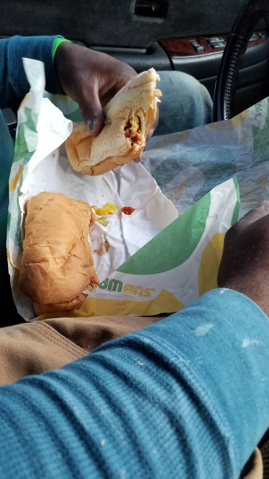 Subway | restaurant | 302 Pearman Dairy Rd, Anderson, SC 29625, USA | 8642317821 OR +1 864-231-7821