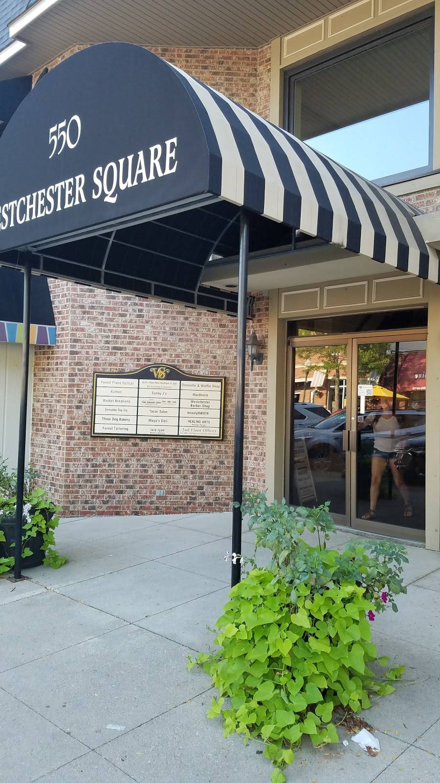 The Burger Spot | restaurant | Westchester Square Mall, 550 Forest Ave #3, Plymouth, MI 48170, USA | 7344554141 OR +1 734-455-4141