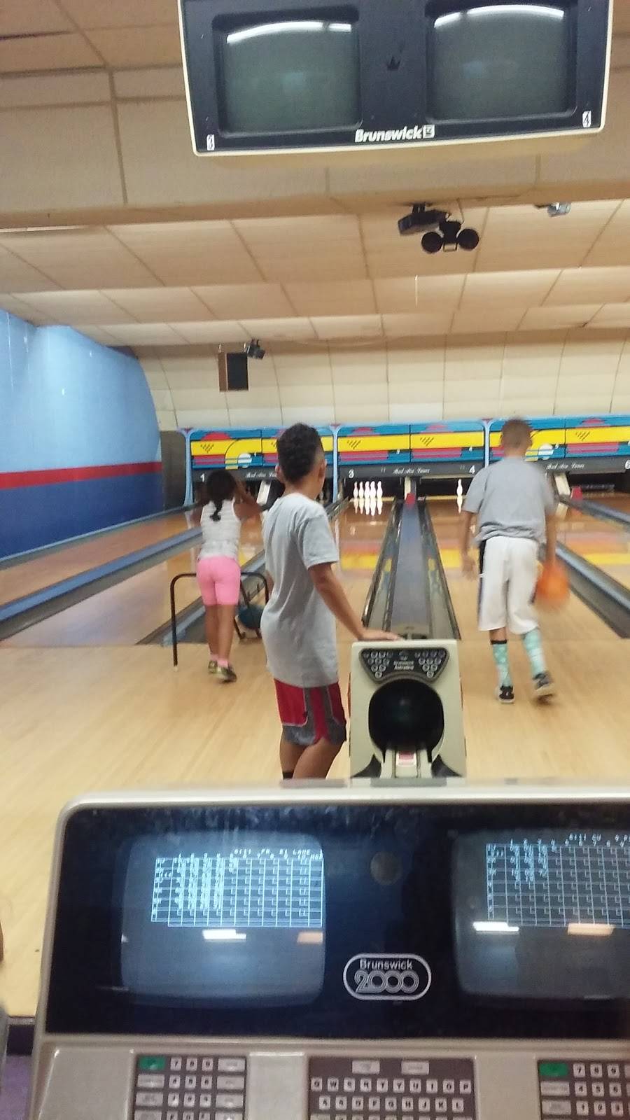 Brel-Aire Bowling Lanes | restaurant | 8433 N Co Rd 25A, Piqua, OH 45356, USA | 9377730462 OR +1 937-773-0462