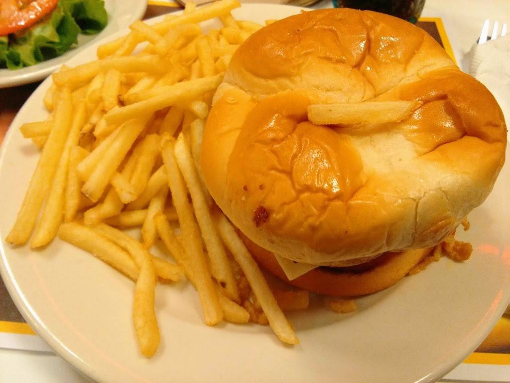 Steak n Shake | restaurant | 2382 Troy Rd, Edwardsville, IL 62025, USA | 6186591840 OR +1 618-659-1840