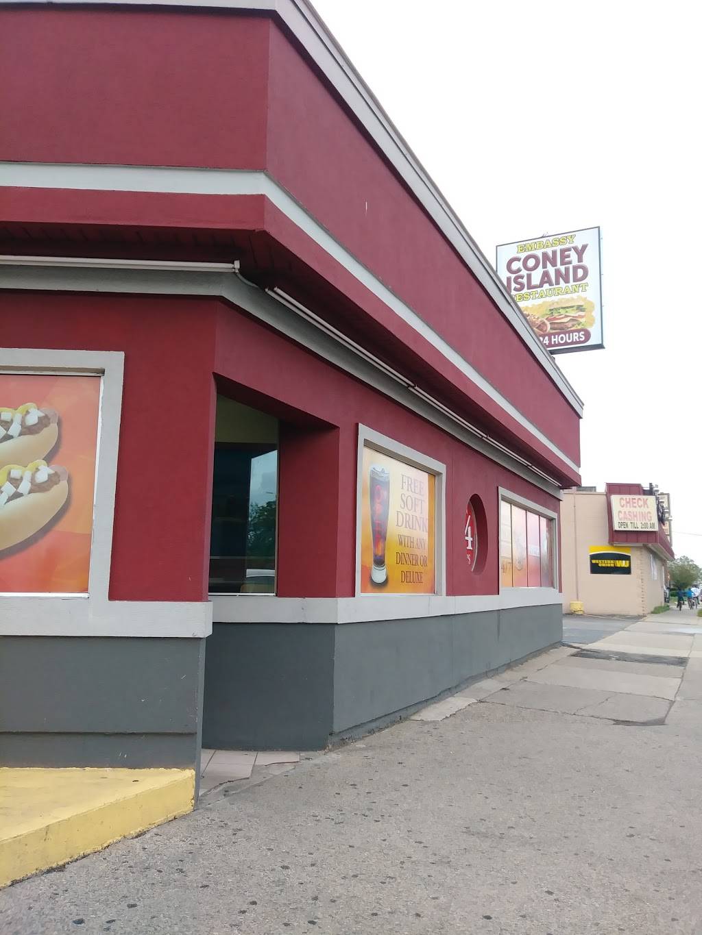 Embassy Coney Island | restaurant | 14987 Gratiot Ave, Detroit, MI 48205, USA | 3133711217 OR +1 313-371-1217