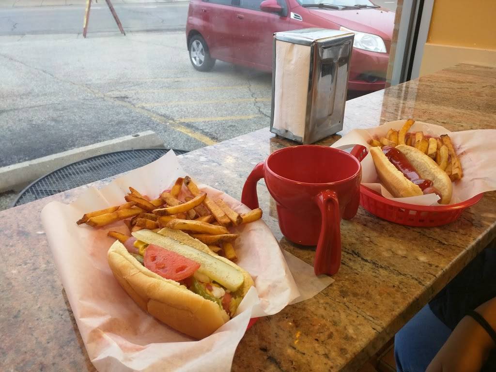 Johnnys Grill | restaurant | 5313 Lincoln Ave, Skokie, IL 60077, USA | 8476744067 OR +1 847-674-4067