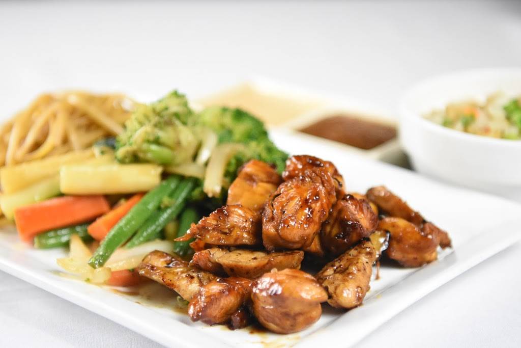 Kobe Japanese Steakhouse | restaurant | 2210 W Brandon Blvd, Brandon, FL 33511, USA | 8136532171 OR +1 813-653-2171