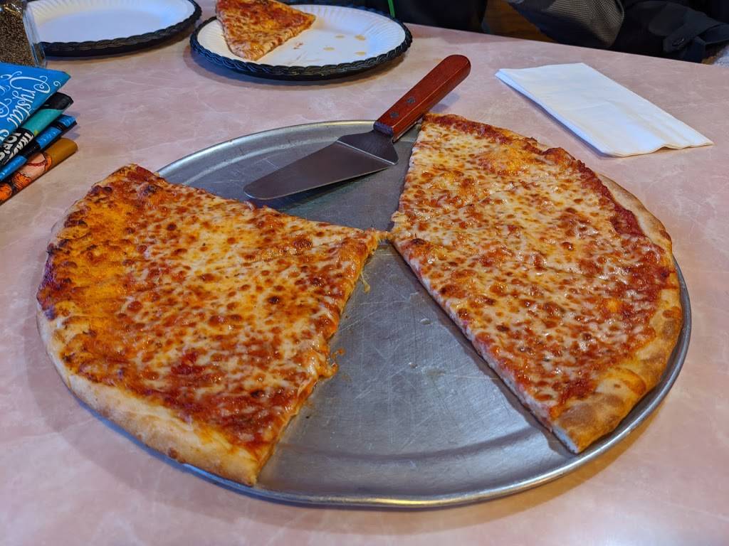 Elliott Bay Pizza Co. & Flame Burger | meal delivery | 2115 Queen Anne Ave N, Seattle, WA 98109, USA | 2062850500 OR +1 206-285-0500