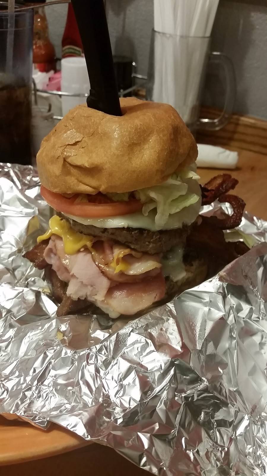 Minerva Classic 57 | restaurant | 317 E Lincolnway, Minerva, OH 44657, USA | 3308683684 OR +1 330-868-3684