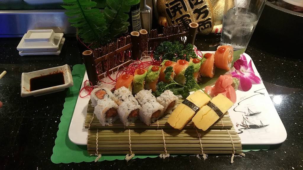 Fancy Sushi | restaurant | 7083 Collins Rd #102, Jacksonville, FL 32244, USA | 9042505466 OR +1 904-250-5466