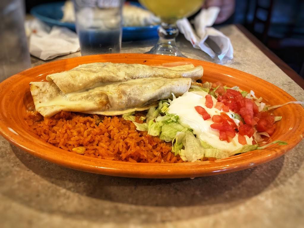 La Parrilla Mexican Grill | restaurant | 2100 Power Plant Pkwy, Hampton, VA 23666, USA | 7578250007 OR +1 757-825-0007