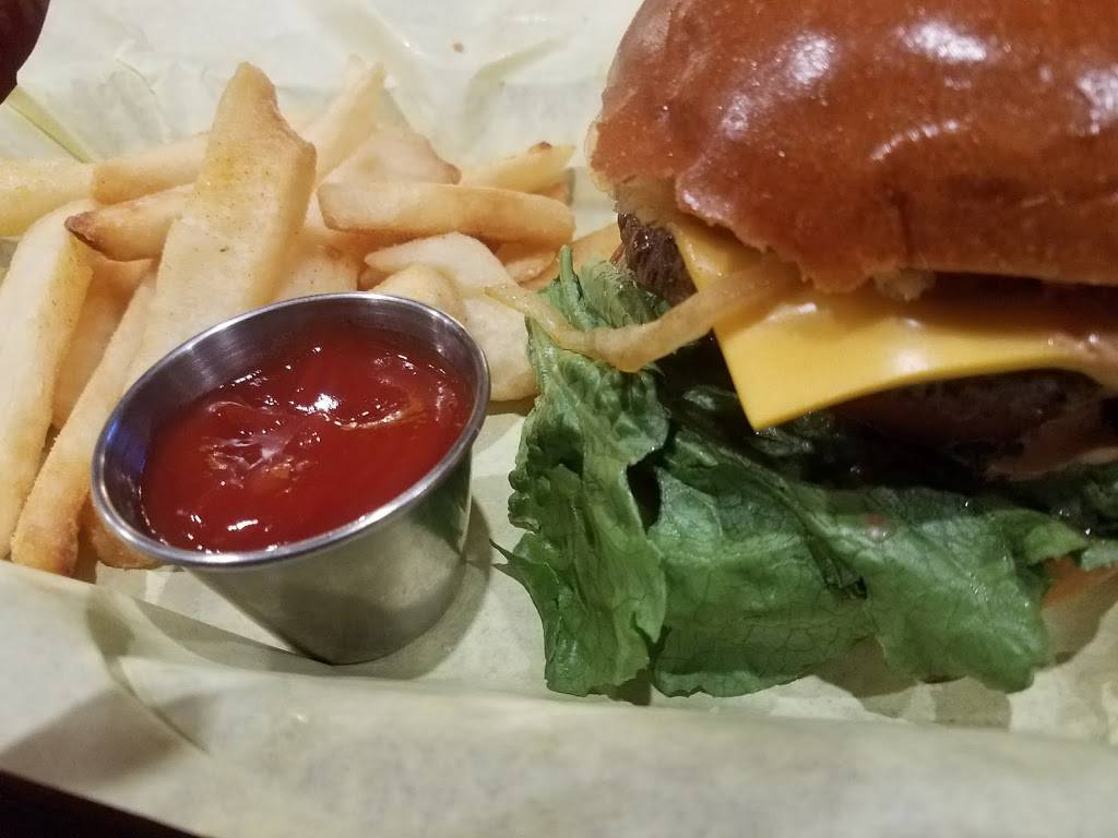 Clearmans North Woods Inn of Covina | restaurant | 540 N Azusa Ave, Covina, CA 91722, USA | 6263317444 OR +1 626-331-7444