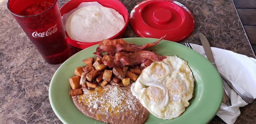 Don Meres Restaurant | restaurant | 202 N Main St, Lake Elsinore, CA 92530, USA | 9512285224 OR +1 951-228-5224