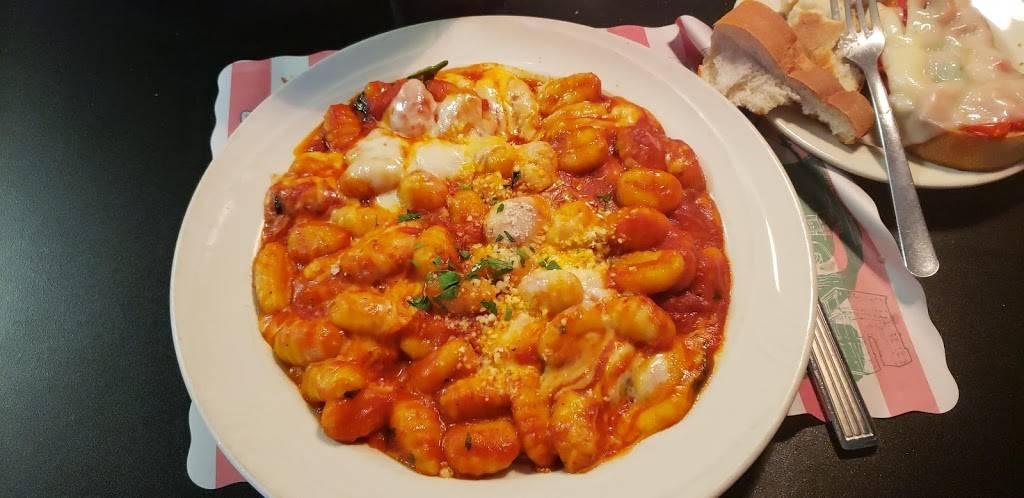 Bella Capri Restaurant & Grill | restaurant | 6 College Park Ln #7, Georgetown, DE 19947, USA | 3028550300 OR +1 302-855-0300