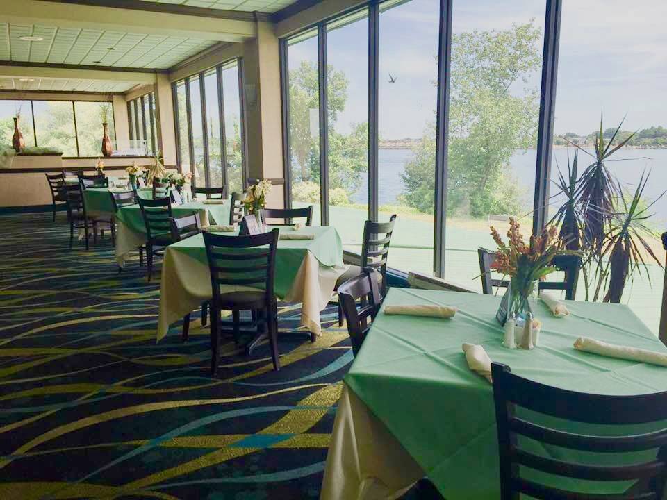 Currents Restaurant | restaurant | 100 Whitehaven Rd, Grand Island, NY 14072, USA | 7167730723 OR +1 716-773-0723