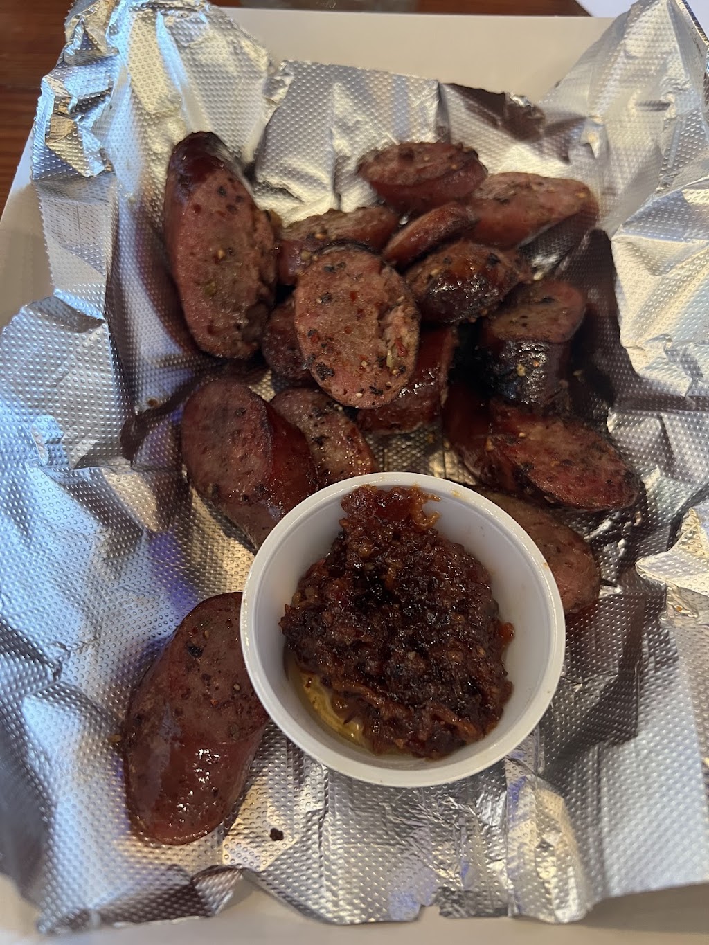 Lazy Buffalo BBQ | restaurant | 3924 1/2 Farnam St, Omaha, NE 68131, USA | 5312835881 OR +1 531-283-5881