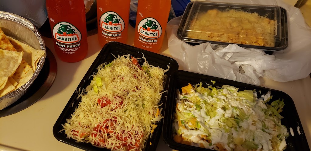 Guac N Roll | restaurant | 228 Paperjack Dr #1, New Richmond, WI 54017, USA | 7152435555 OR +1 715-243-5555