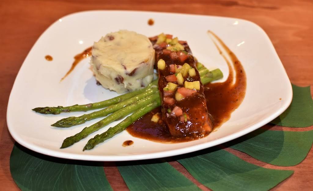 Savvy Bistro and Bar | restaurant | 710 Nostrand Ave, Brooklyn, NY 11216, USA | 3475337880 OR +1 347-533-7880