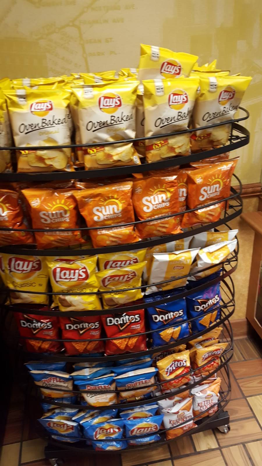 Subway | restaurant | 62 Franklin St, Westerly, RI 02891, USA | 4015969220 OR +1 401-596-9220