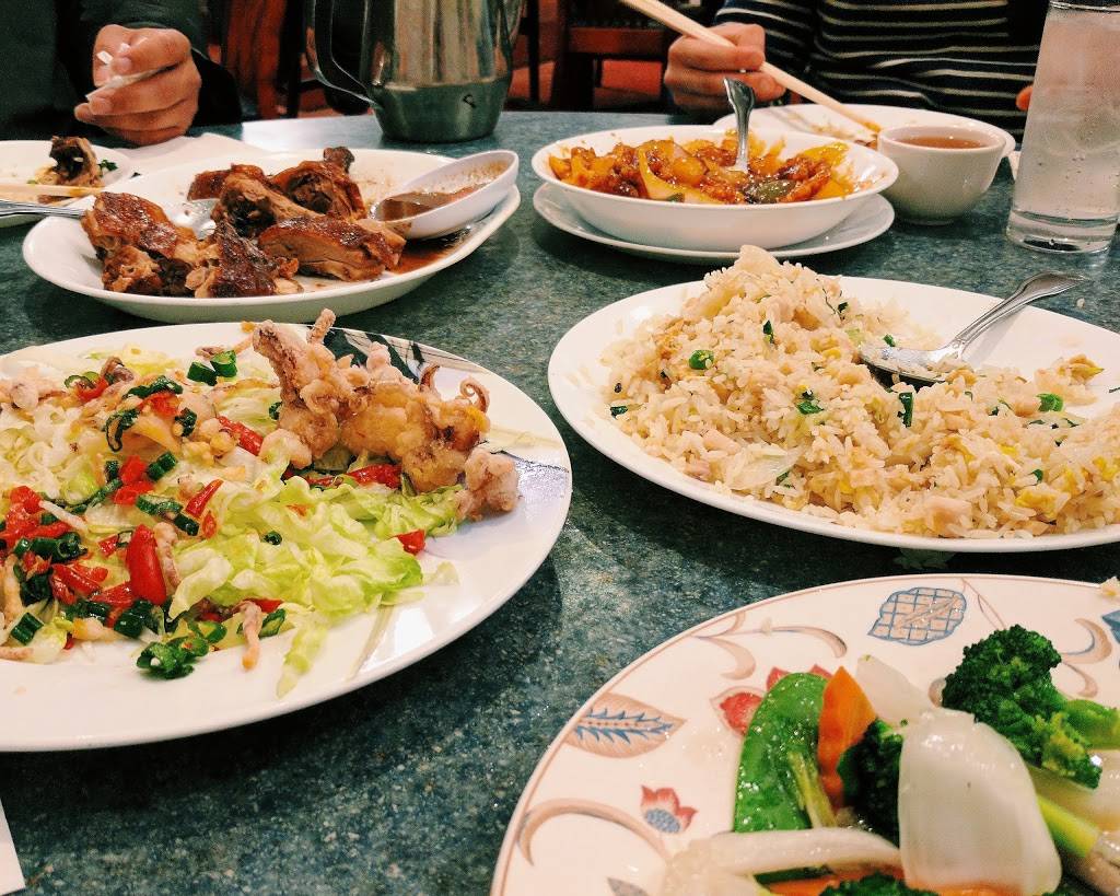 Victoria Seafood | restaurant | 1029 Commonwealth Avenue, Boston, MA 02215, USA | 6177835111 OR +1 617-783-5111