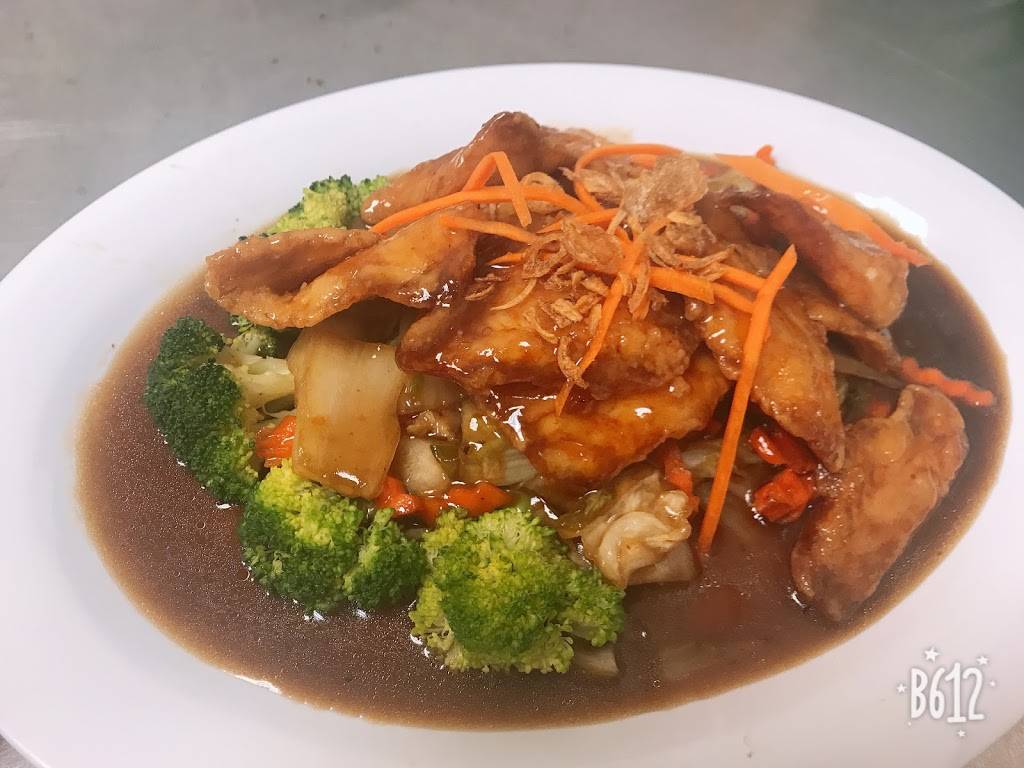 Bann Thai Restaurant | restaurant | 1830 Oakland Ave, Indiana, PA 15701, USA | 7248018544 OR +1 724-801-8544