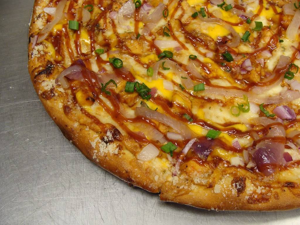 Belle Isle Pizza | meal delivery | 7869 E Jefferson Ave, Detroit, MI 48214, USA | 3133311222 OR +1 313-331-1222